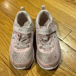 Skechers girls toddler sneakers US 10